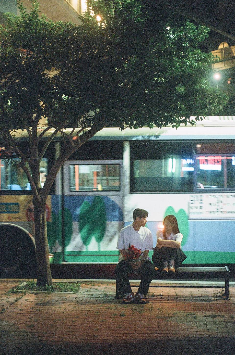 © haraefoto | Lomography Color Negative ISO 800 135 彩色负片胶卷 | Lomo 明室冲洗显影罐 135 | Model: Youngkyung Kim, Jongsu Hwang