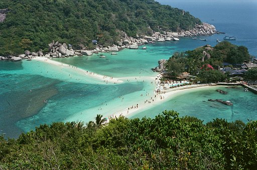 Around the World in Analogue: Seeing the Wonders of Koh Tao