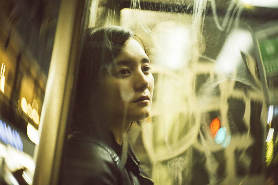 © Satoshi Imamura | 使用 Petzval 匹兹伐 55 mm f/1.7 MKII 散景调控无反艺术镜头拍摄