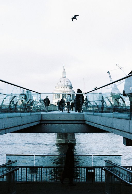 London on LomoChrome Metropolis: A Photo Gallery by @cristina_badulescu
