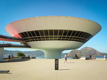 Camera: Fujifilm x10 · Lomography