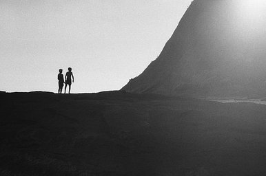 レンズ: Carl Zeiss Planar 50mm F1.7 · Lomography