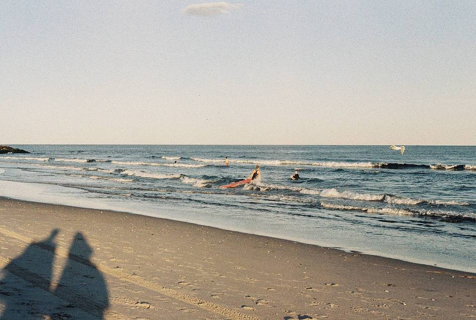 Photo by Erica Reade , 用 LomoChrome Classicolor ISO 200 135 经典版彩色负片 拍摄
