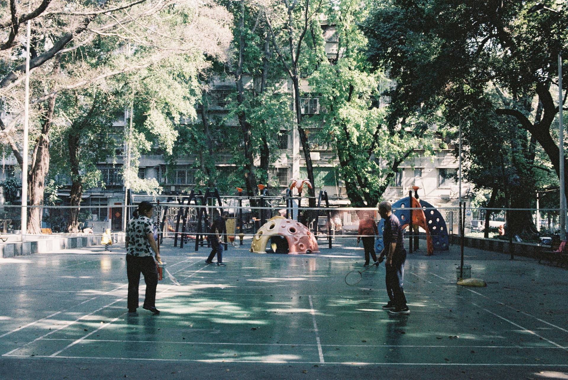 © YE | Shot on LomoChrome Color '92 ISO 400 135 日落版