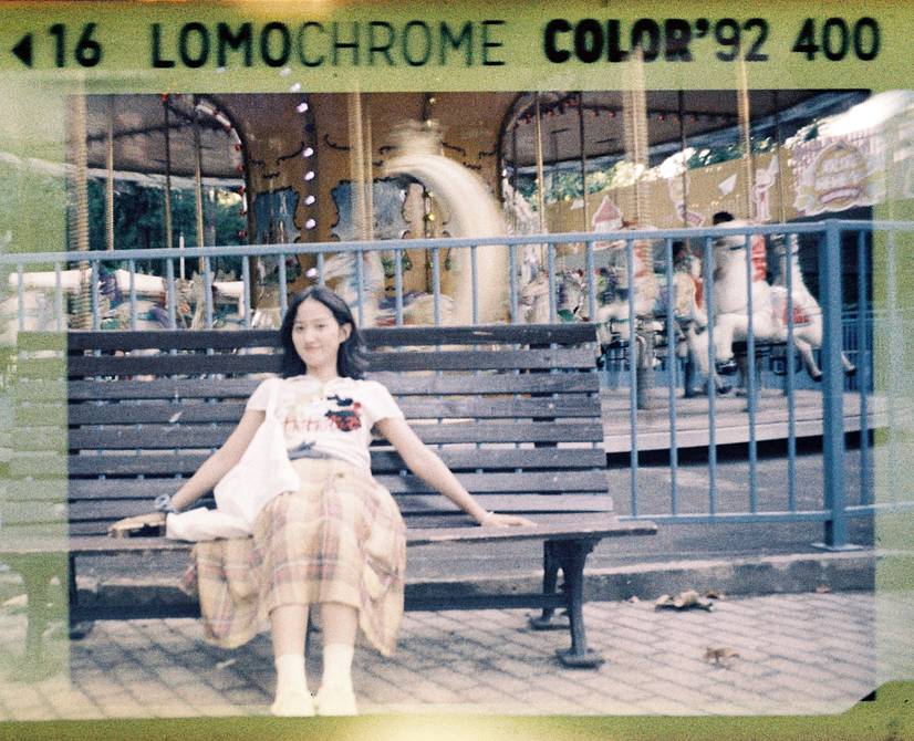Credits: 杨荣杰 李俊琪｜ LomoChrome Color '92 ISO 400 110 日落版、 Lomography CN Tiger 110 负片胶卷