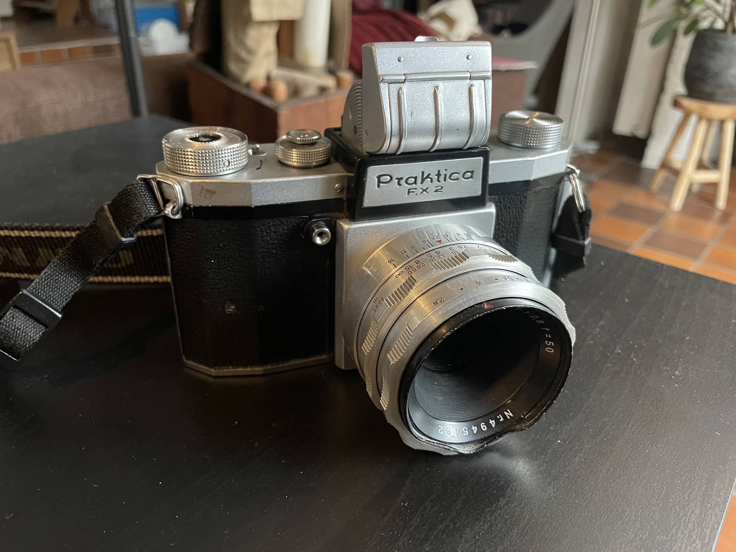 Praktica F.X 2 — zorki1966 · Lomography