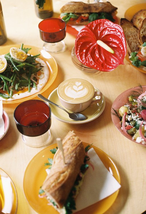 Foodtography: Passing the Plate Around the World