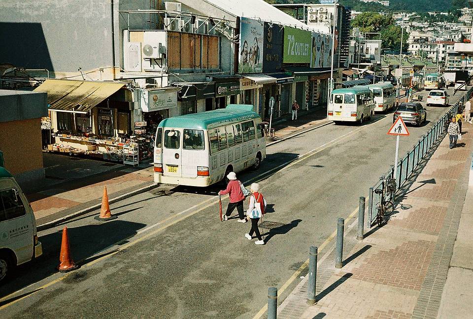 © Ronald  | Shot on  LomoChrome Classicolor ISO 200 135 经典版彩色负片胶卷
