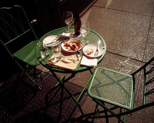 Diego Bazán on Cinematic Street Photography with Lomography Color Negative 400