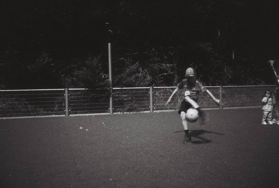 Photo by@frenchyfyl | 由 Lomo MC-A 135 全自动随拍胶片相机 拍摄