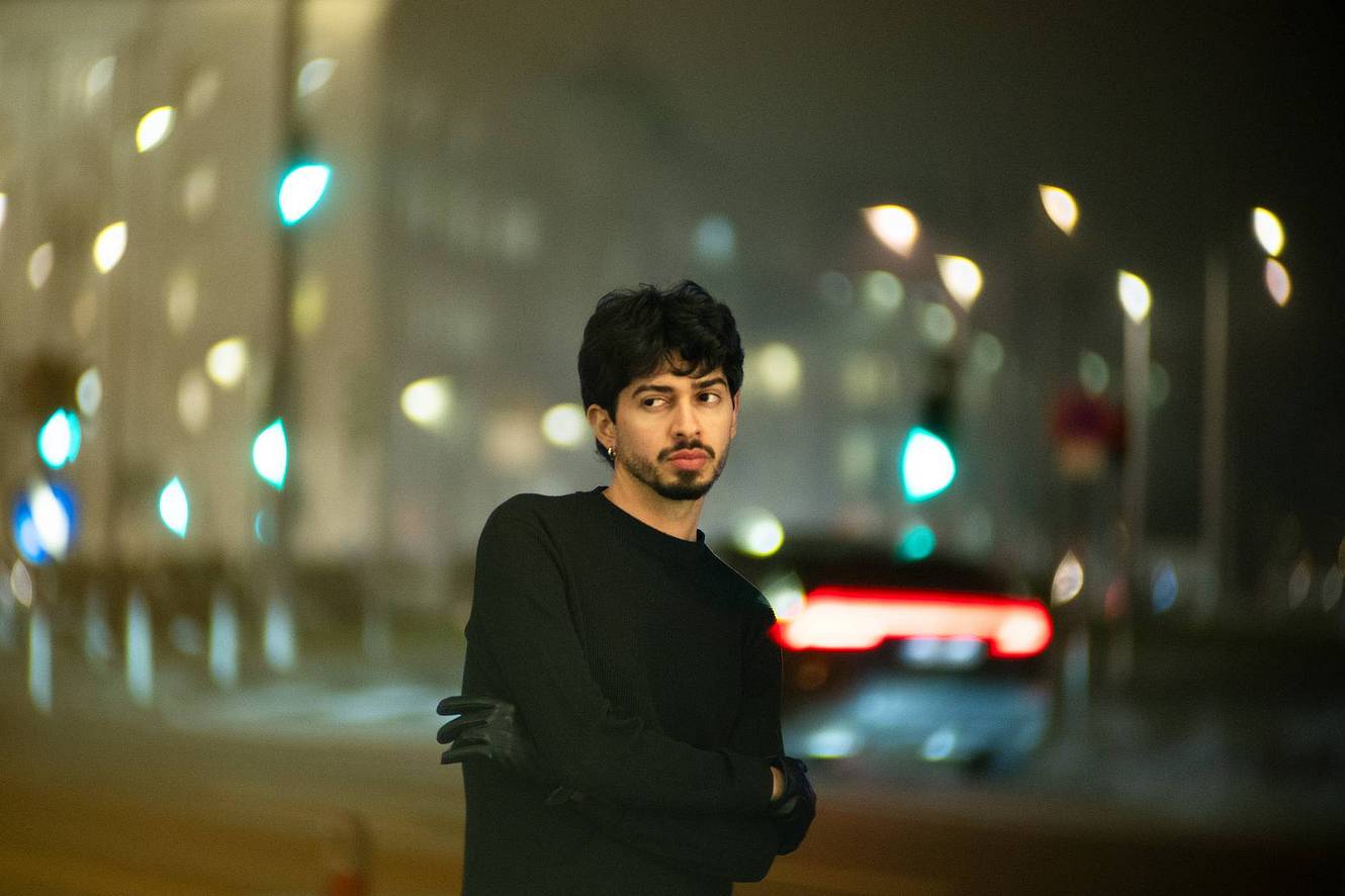 © Lucia Tarozzo, Elisa Parrino, Tony Sotelo (U: Joseph Petzval 27 f/1.7 Focus-coupled Bokeh Control Art Lens , D: Joseph Petzval 135 f/2.5 Focus-coupled Bokeh Control Art Lens)