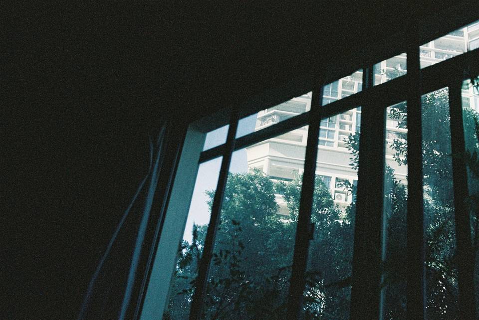 © YE | Shot on LomoChrome Color '92 ISO 400 135 日落版
