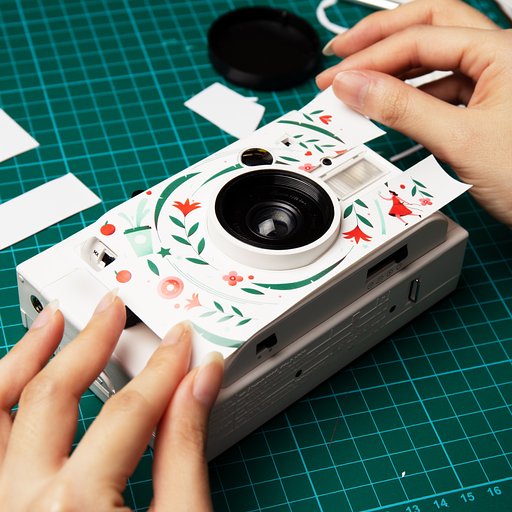 LomoAmigo Elen Winata on Customizing the Lomo'Instant
