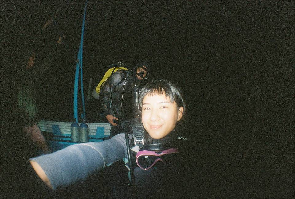 表象之下：Andie 的水下鱼眼潜水之旅