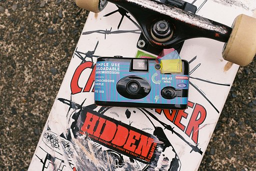 Simple Use Reloadable Film Camera Challenger Edition