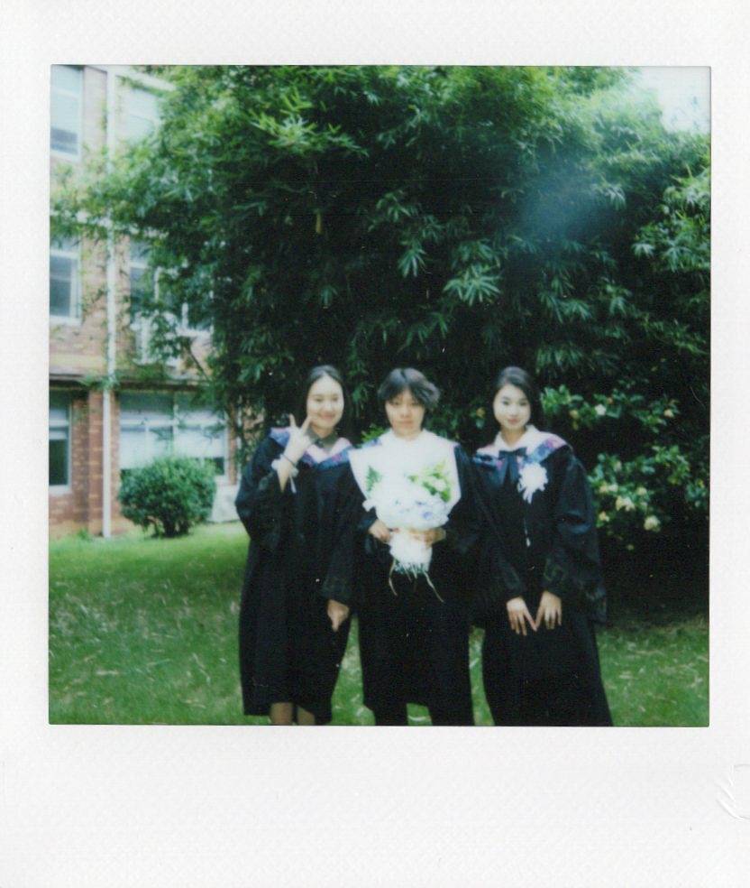 照片由 H 使用 Lomo'Instant Square Glass 方形拍立得相机 拍摄
