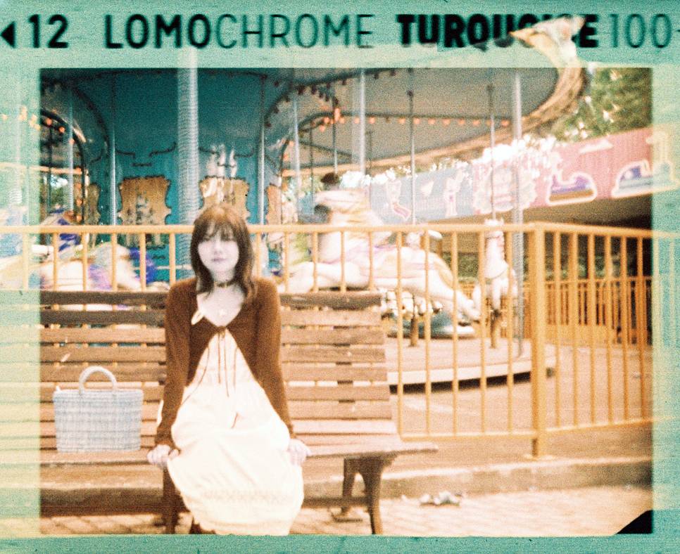 Credits: 葛欣｜LomoChrome Turquoise XR 100-400 110 绿松石胶卷