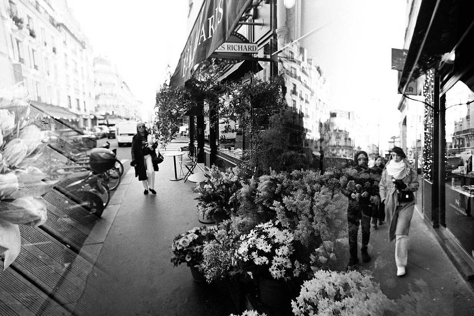 © fleurthesmar  | 使用 Lomo LC-Wide 广角胶片相机，拍摄于巴黎