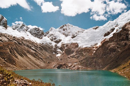 Around the World in Analogue: Following the Rhythm of Peru