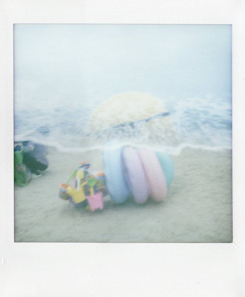 © Meng Lu, Jin Yuxuan, Zhang Ziying, Song Zhenyi, Luo Shisi, Zhang Hanzhi, Ding Wanqing, Zhang Yu, Hu Di, Liu Baiyu, Weng Ping, Lu Xinyi, 使用 Lomo'Instant Wide Glass 宽幅玻璃镜头拍立得相机 &amp; Lomo'Instant Square Glass 方形拍立得相机 &amp; Lomo’Instant Automat Glass 广角玻璃镜头拍立得相机 拍摄