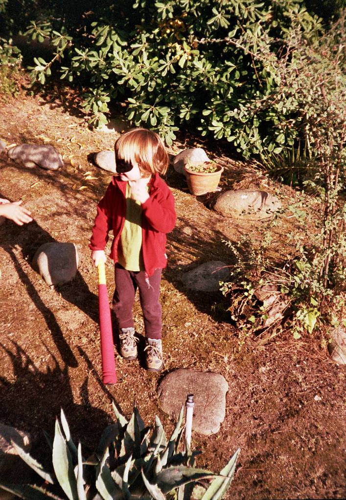 BELOMO Agat 18K: Tiny Russian Plastic Camera · Lomography