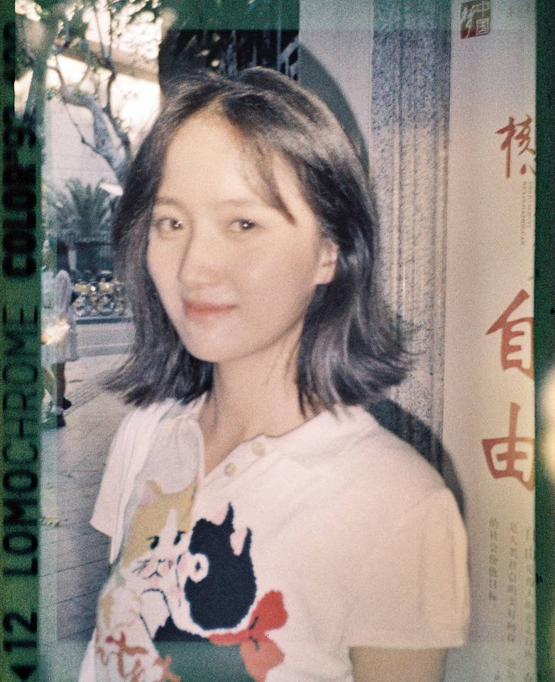 Credits: 杨荣杰 李俊琪｜ LomoChrome Color '92 ISO 400 110 日落版、 Lomography CN Tiger 110 负片胶卷
