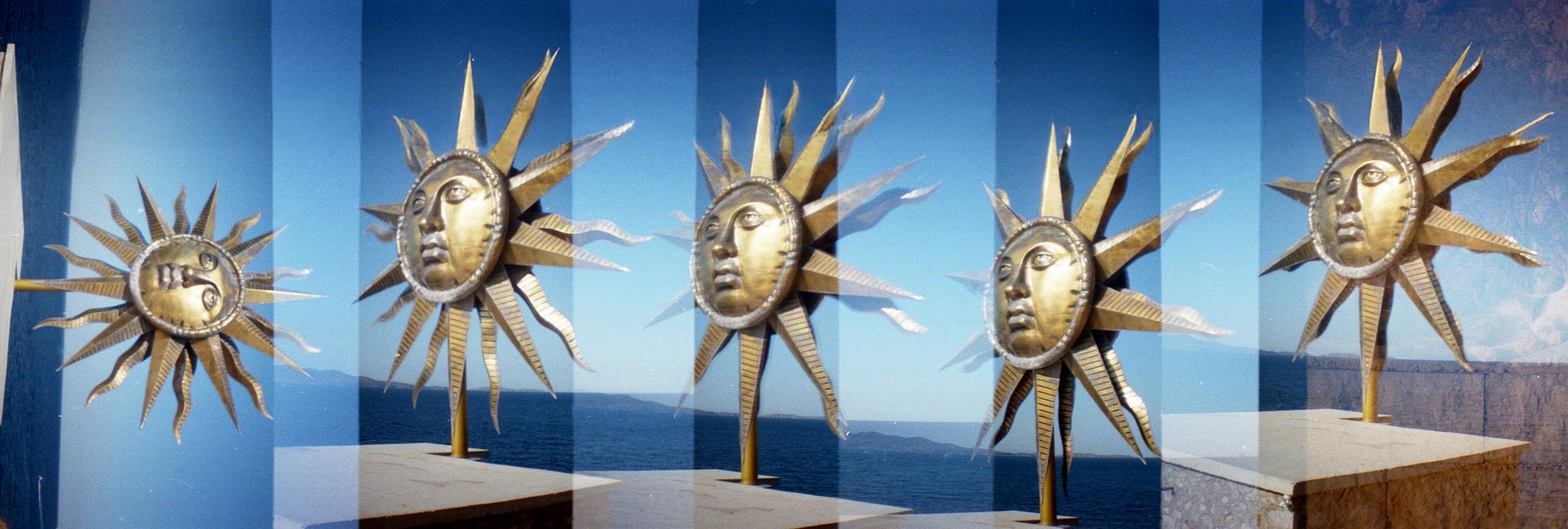 Analogue Wanderings: Angela Izzo Explores Greece with the · Lomography