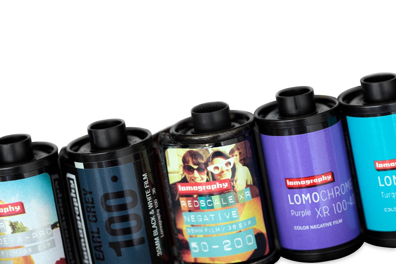 使用 135 胶片 － 进行方便的实验。 了解更多 Lomography 独特的 135 胶片系列 。