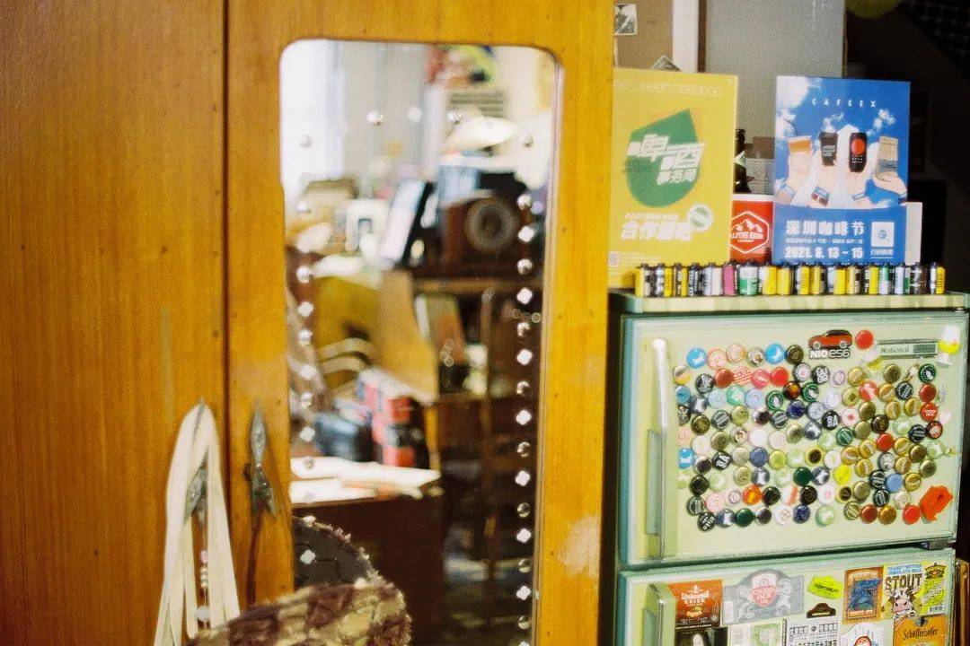 24 和老板娘的咖啡店