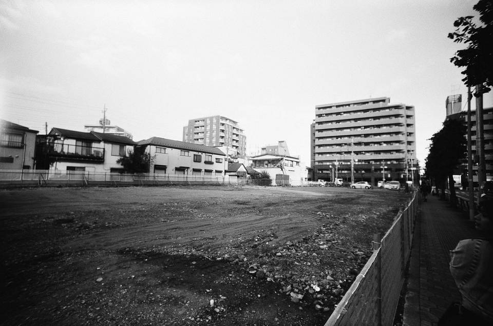 Photos by Lomography Japan | LC-Wide / Earl Grey ISO 100 (100) / Developer：HC-110 B 20℃ 6.5min