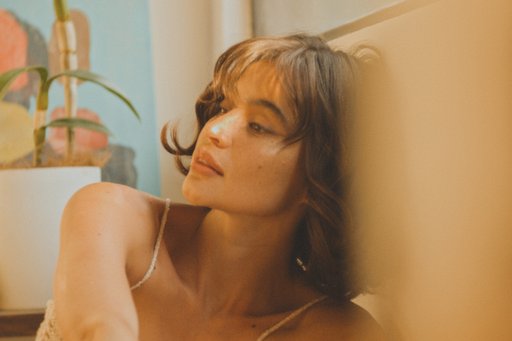 Warm Tones and a Vintage Touch with Shaira Luna and the Petzval Art Lens