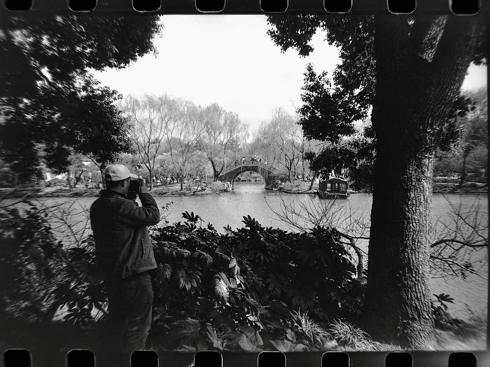 © 临万川 |  使用Lomo LC-A 120 胶片相机 &amp; Lomography B&amp;W Earl Grey ISO 100 120 黑白胶卷拍摄