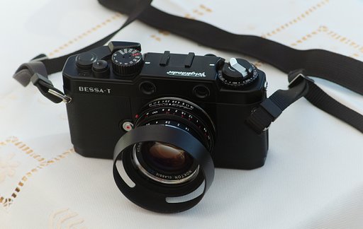Lomopedia: Voigtlander Bessa-T