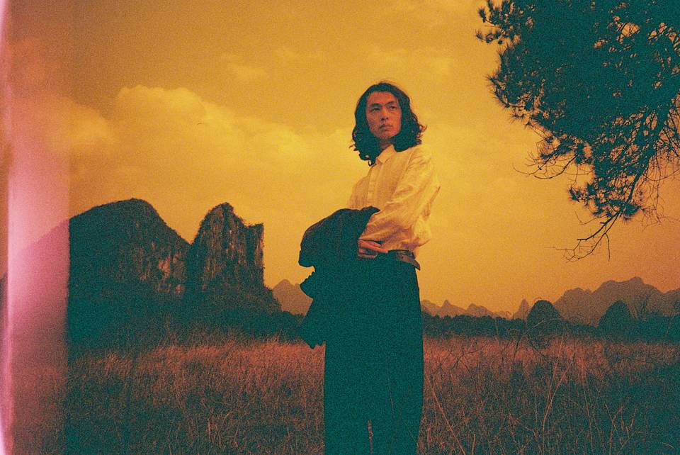 © 空调水 ，模特：欧阳 | 使用 Lomo MC-A 135 全自动随拍胶片相机 &amp; Lomography Redscale XR ISO 50-200 135 红调负片胶卷 拍摄