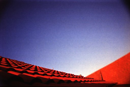 Rossmann HR 200 (35mm, ISO 200): Great Pictures from a Cheap Film