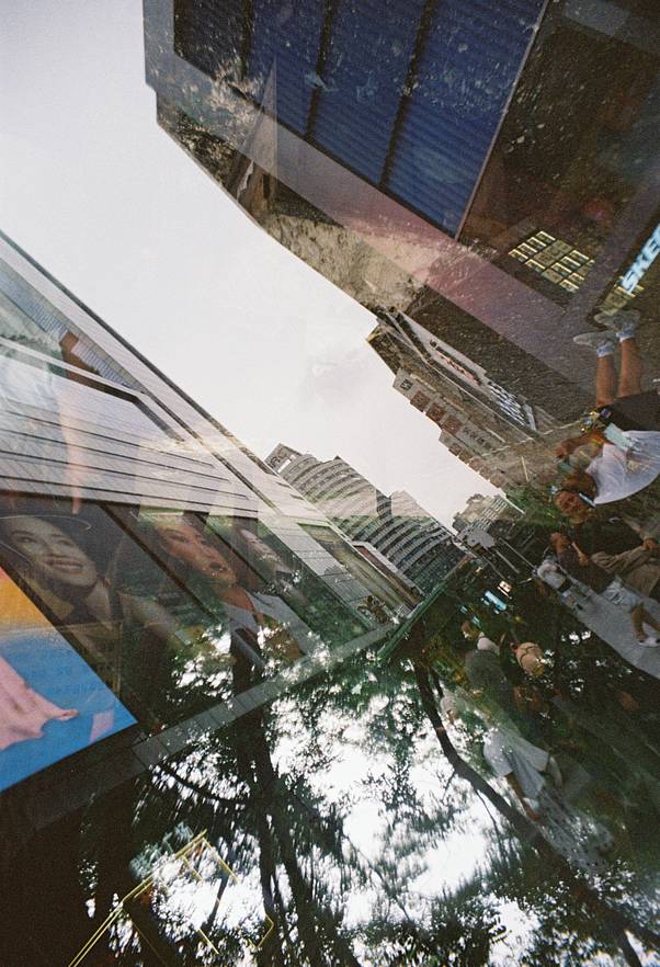 大连 × 成都｜© Zheng Yingyue、冯嘉益｜Lomography Color Negative 135 彩色负片胶卷