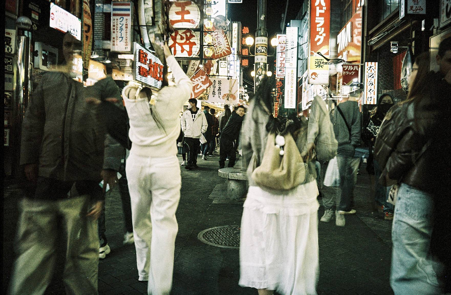 Camera: Lomo MC-A 135 全自动随拍胶片相机 | Film: LomoChrome Metropolis ISO 100–400 135 大都会胶卷