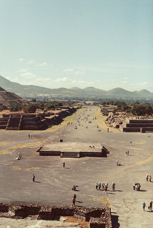 Around the World in Analogue: Sun-kissed Mexico by Jite Birhire