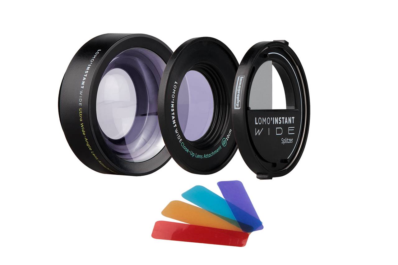 Three extra-special lens attachments for unlimited experimentation. Enjoy a super-duper 21 mm equivalent with the ultra-wide attachment, get as close as 10 cm away from your subject with the close-up attachment and splice ‘n’ dice with the splitzer!