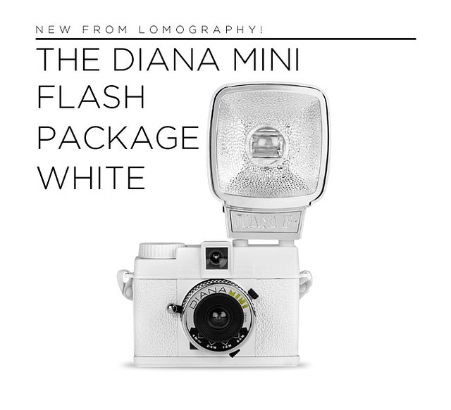 白とライトグリーンのニューカラーDiana Mini & Flash White登場 