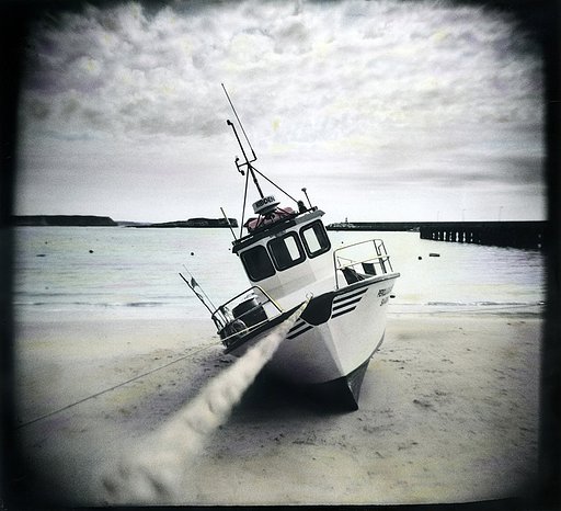 Jonkersey and his Holga: When Black & White Turns Out To Be Colorful