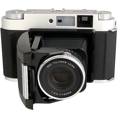 Fujifilm stellt die Produktion der GF670 Folding Rangefinder Kamera ein