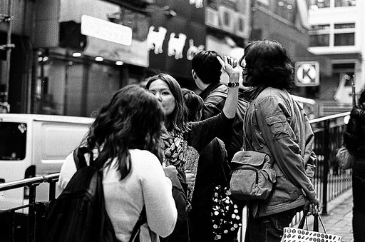 Ilford XP2 Super 400 35 mm: The Almost True Black and White Film