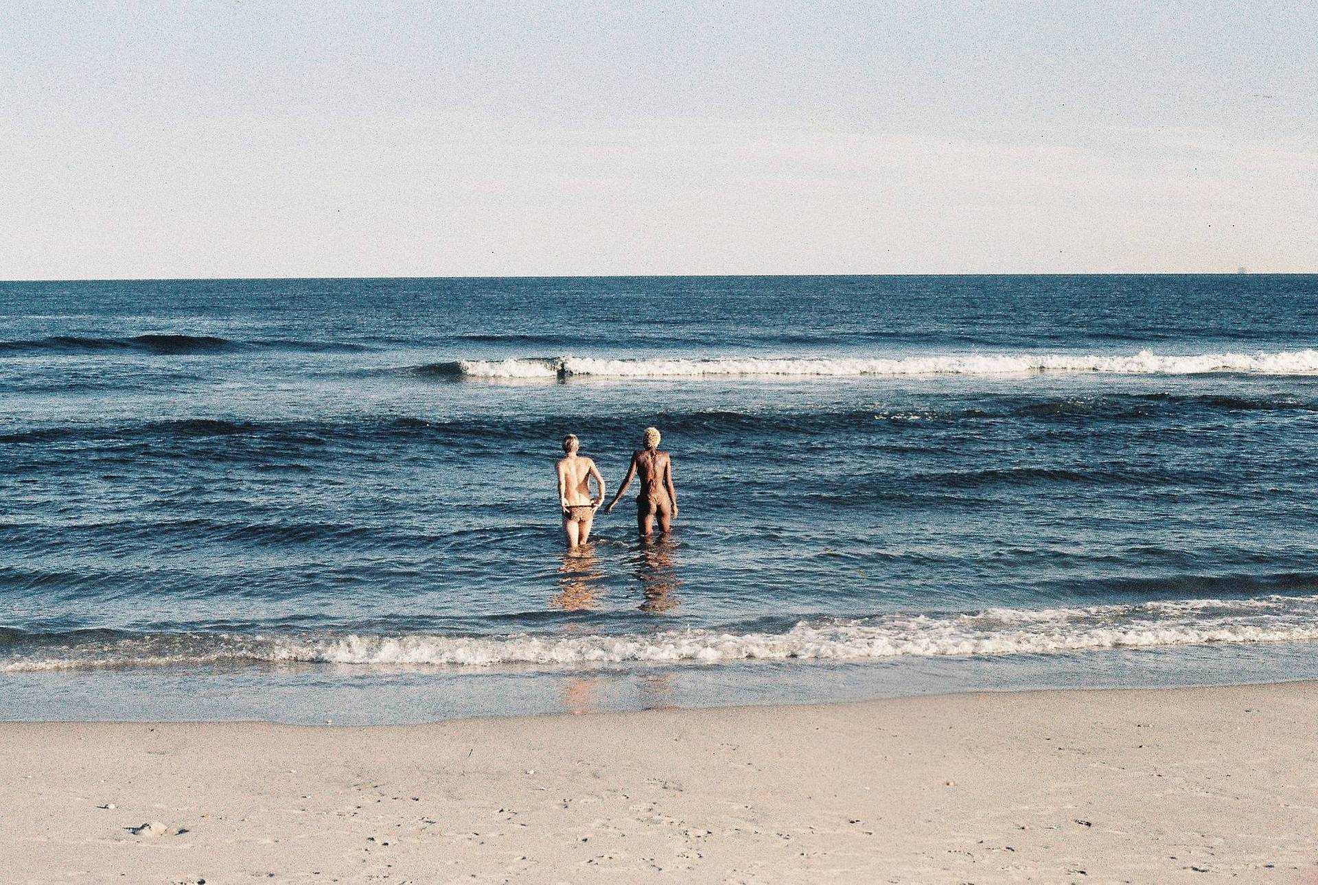 Photo by Erica Reade , 用 LomoChrome Classicolor ISO 200 135 经典版彩色负片 拍摄