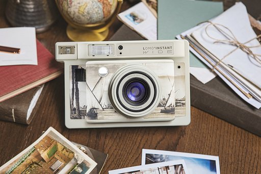 Lomo’Instant Wide Camera & Lenses el Nil Edition