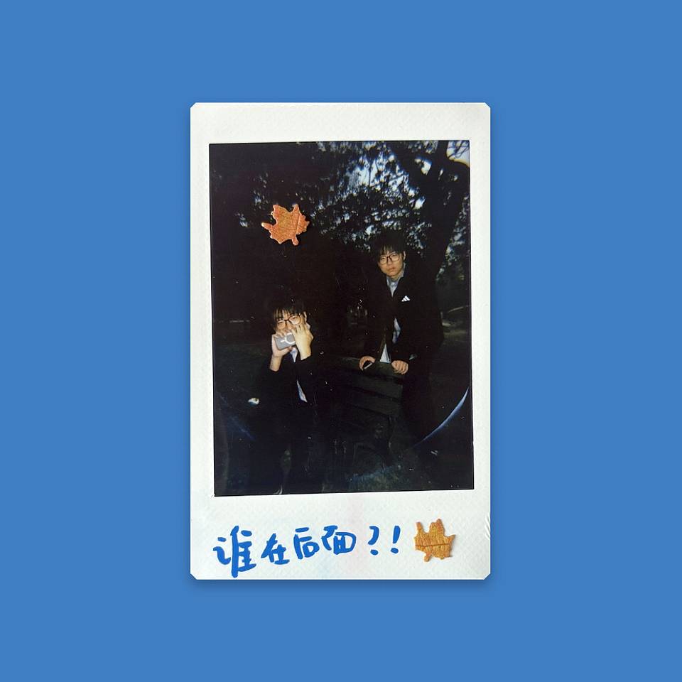 使用 Lomo'Instant Automat 自动拍立得相机 拍摄