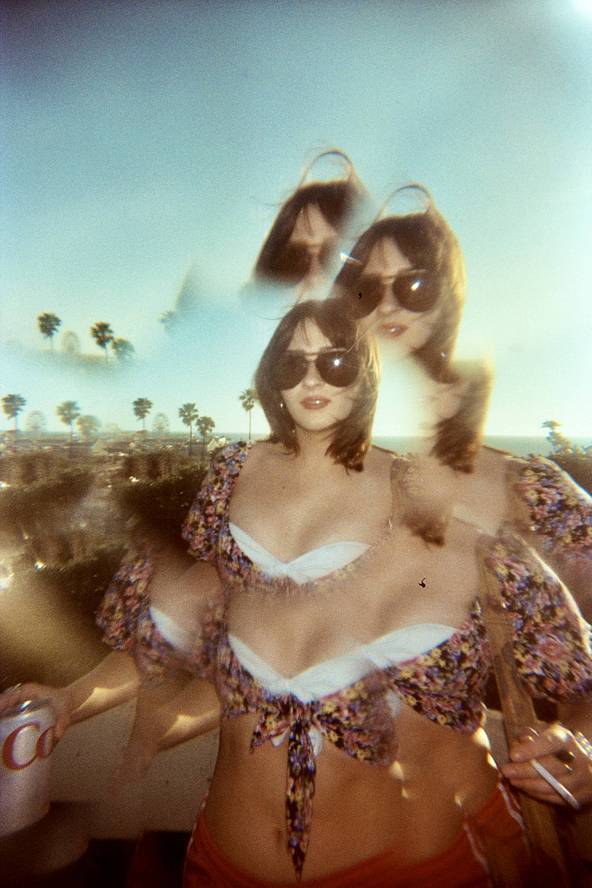 Credits: 007-0815-styler, amp_puttipong, myleskatherine, cold_pencil_, lomography, dinobrain, nstsee &amp; churbumgirl