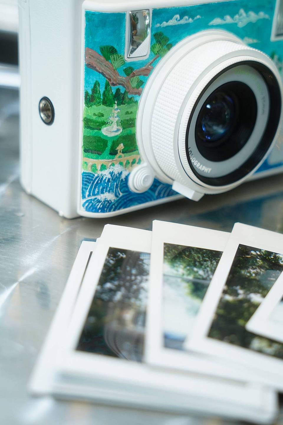 ©️ Enoch Wong ｜ Lomo’Instant Automat 拍立得相机－白色版本