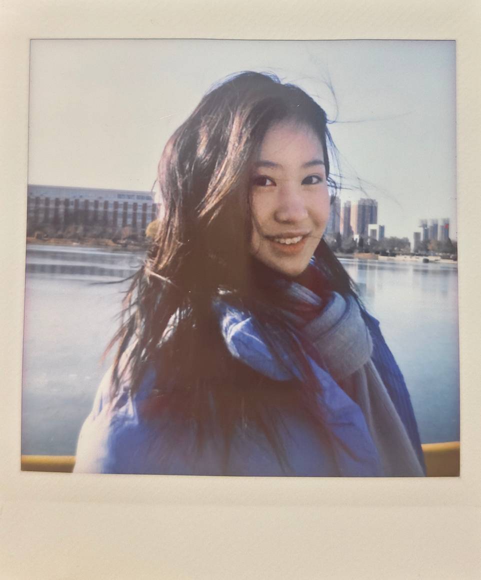 使用 Lomo'Instant Square 方形拍立得相机 拍摄