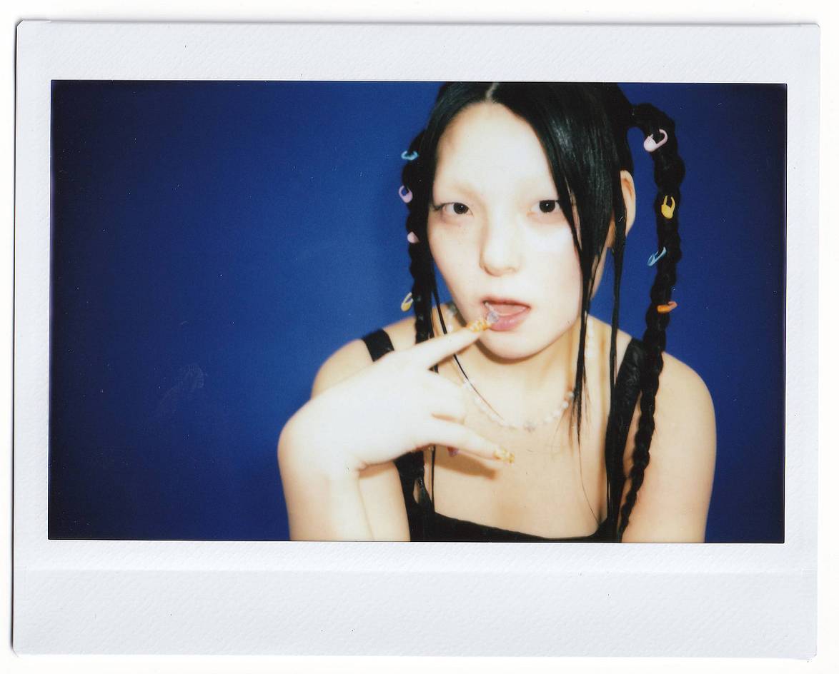 © Kim Kkam | Lomo'Instant Wide Glass | Model: Hyejin Shin